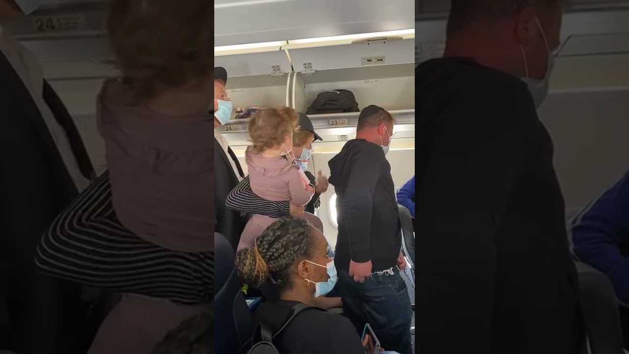 Spirit Flight 138 Deboarded