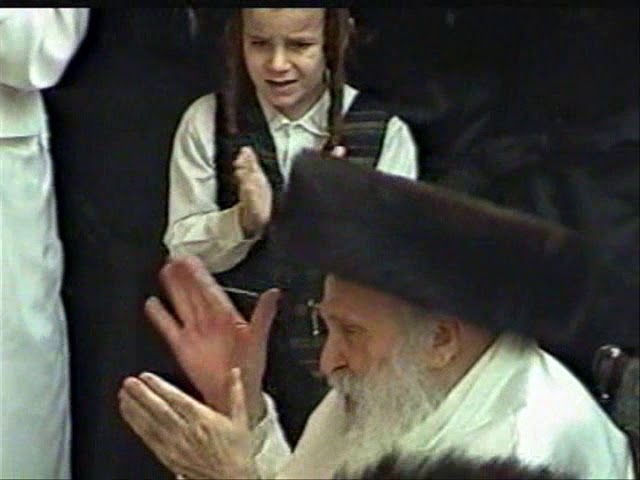 הרה''ק משומרי אמונים מוציו''כ וסוכות תש''ס