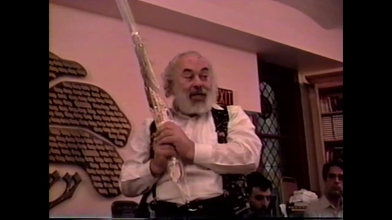 Shlomo Carlebach - Kabbalah & Laws of The Four Species of Sukkot - Demonstration Teaching 1994