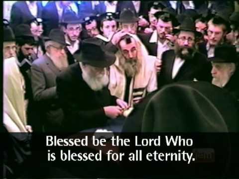 The Lubavitcher Rebbe being called up to the Torah