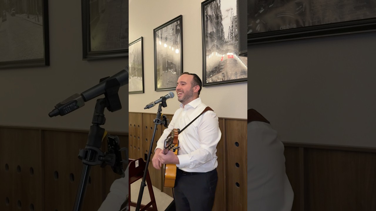 Va’ani Tefilasi – Mordechai Ben David | The King of Jewish Music 👑 #Shorts #jewishmusic