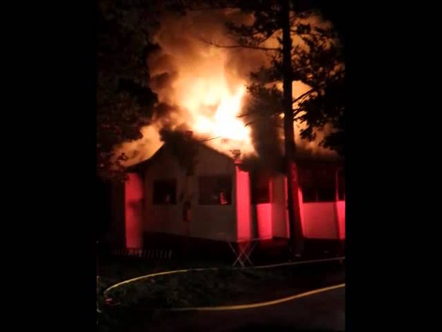 Two Bungalows Burn Down At Pine Tree In Monticello (1)