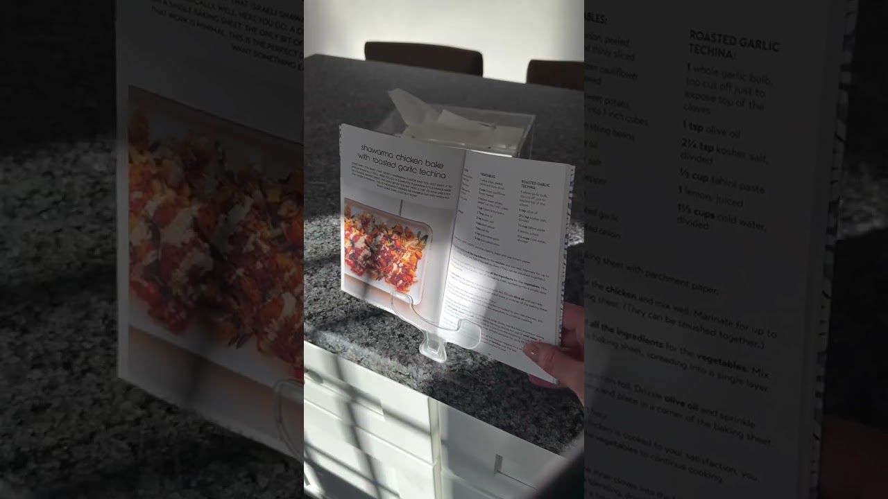 Love how this clip holds the book perfectly in place 🤍🤍🤍  #artscroll #booktok #books #cookbook