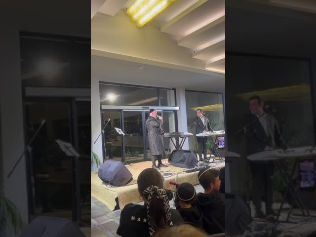 Helfgot Free-styling Od Yoter Tov #odyotertov #helfgot