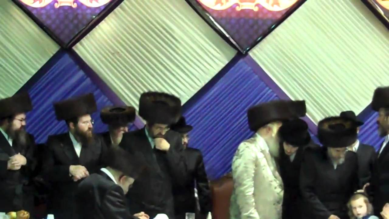 Simchas Beis Hashoeva in Munkatch 4