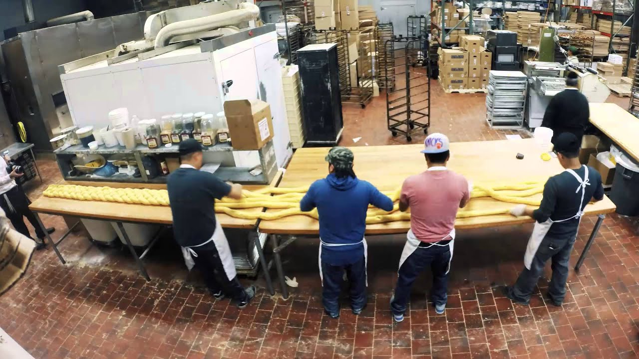 Timelapse of Guinness World Record Challah