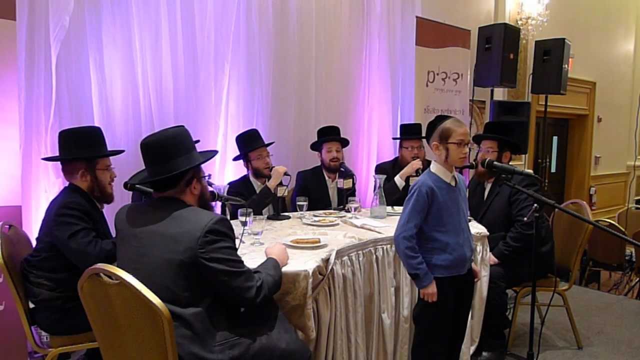 Wonderboy Sings Uvnei Yerushalayim with Yedidim Choir at Beis Lepleitos Monsey Dinner