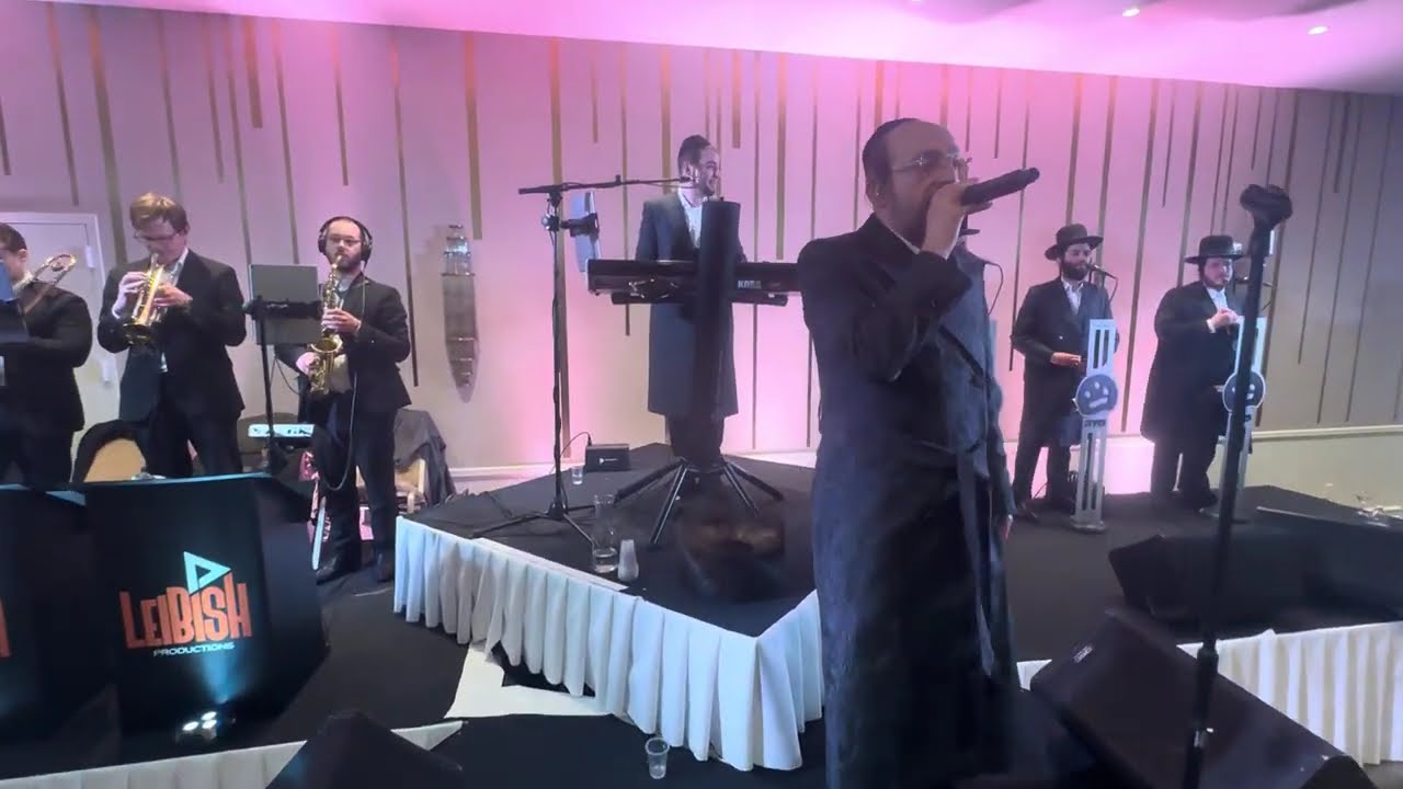 Ehrenfeld & Feldman Wedding | Singer אהרלה סמט Arale Samet with Shira Choir | Leibish Posen on  keys