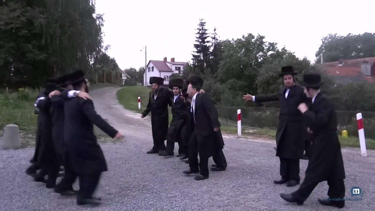 Shmeltzer Family Dancing At Reb Elimelech of Lizensk Kever