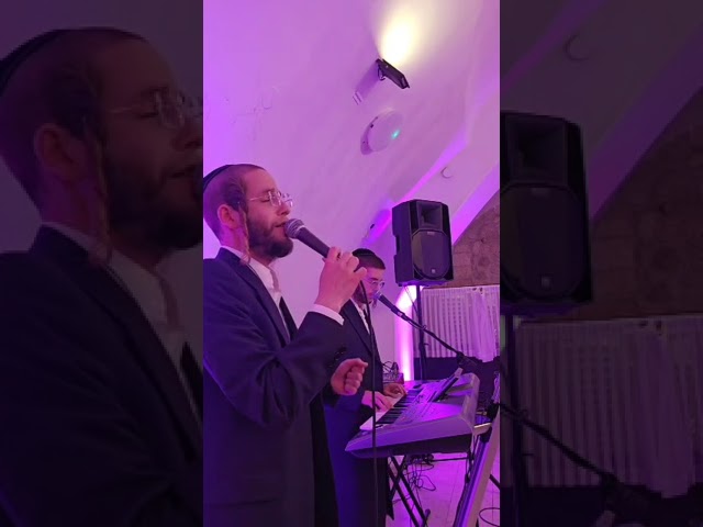 דודי אייזנשטיין 🎤 אושי צייגר 🎹  💔🔥
