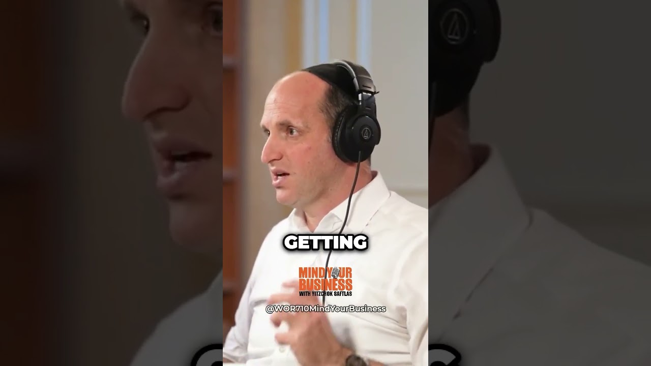 Bringing #instagram to #linkedin #shorts #podcast #communicationcoach