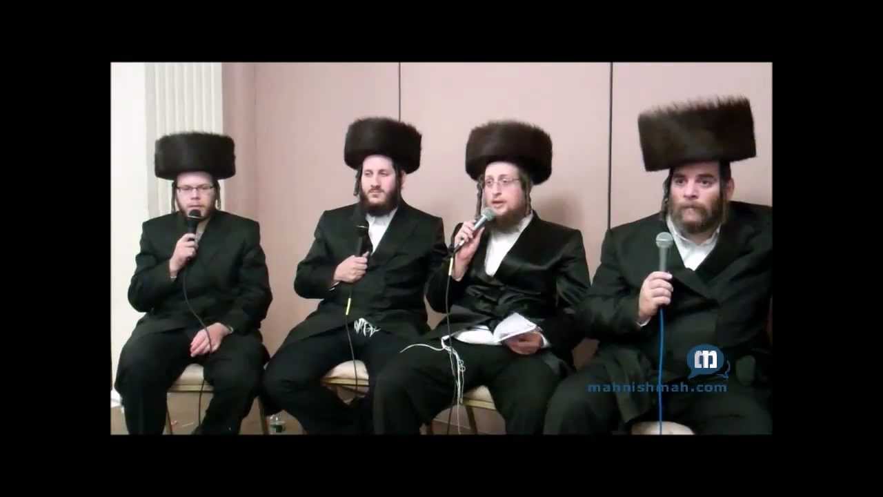 Isaac Kessler Playing Violin Together With Hamezamrim