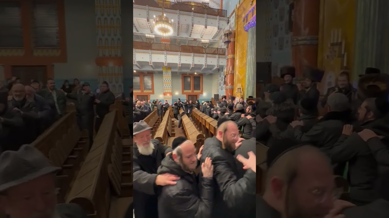 דער ציבור טאנצט בהתרגשות עצומה "לאז שוין זיין די גאולה" די עלטסטע שול און בודאפעסט נאכן גרויסן חורבן