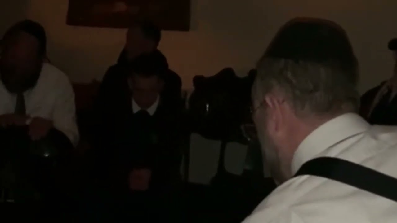 Motzei Shabbos Kumzits in South Africa with Rabbi Daniel Kalish