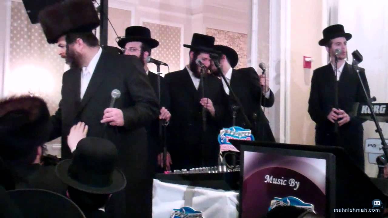 Lipa & Hamezamrim singing Shabbos Koidesh