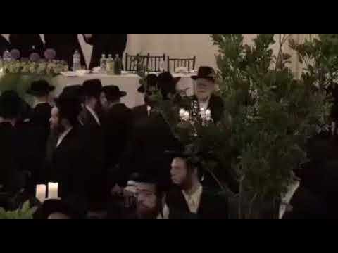Satmar Rebbe R' Aharon At Siyum On Pesachim - 5777