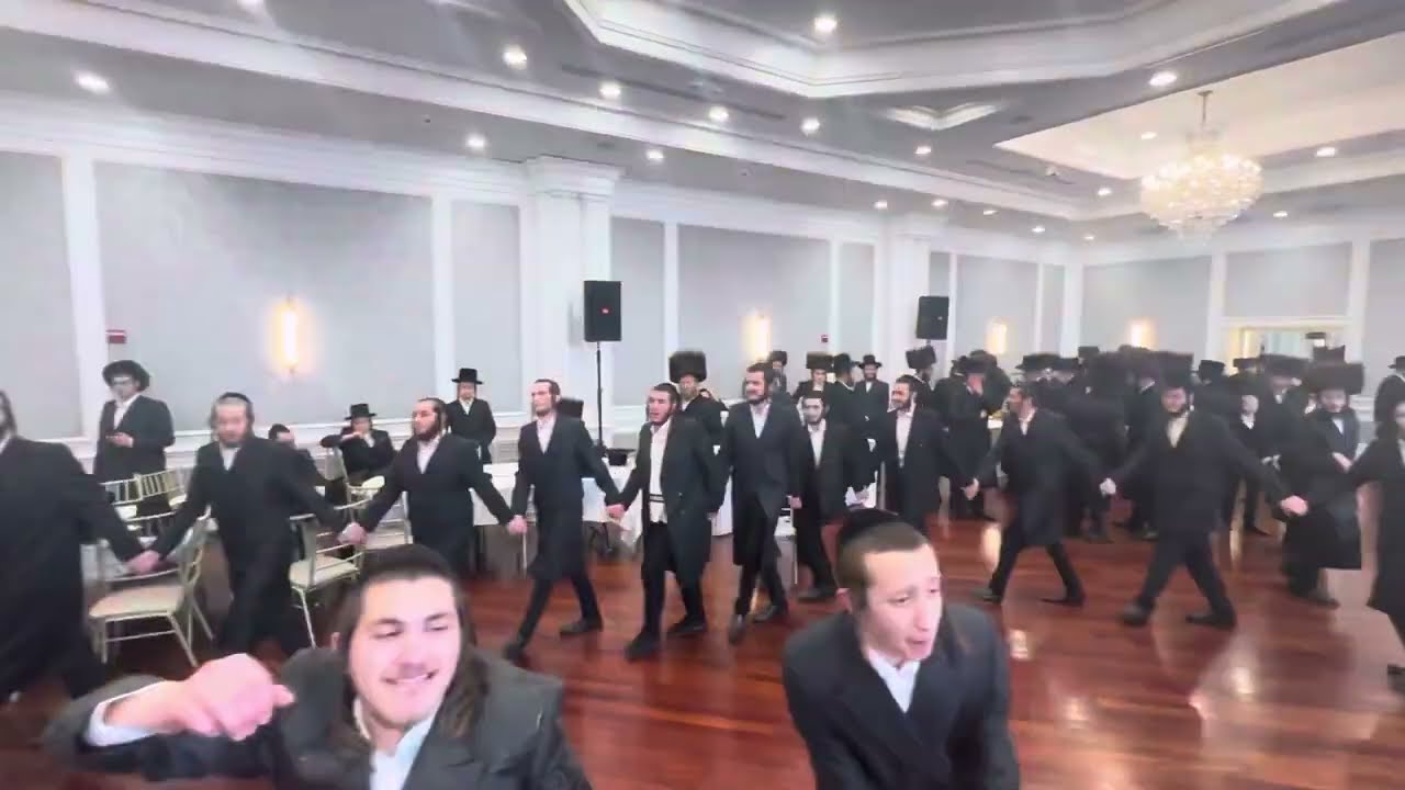 Motty Lebowitz & Solomon wedding | Singer Kalmy Schwartz | Leibish Posen on the keys