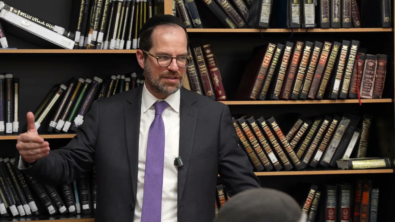 Al Hanisim or V'al Hanisim? - Ten Minute Halacha - Rav Aryeh Lebowitz