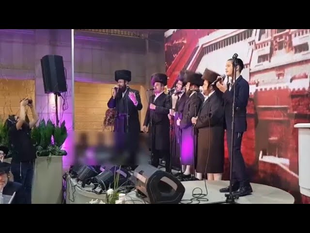 Dudi Linker, Ruvi Banet & Malches Choir Singing At  Event By Shlomo Rechnitz