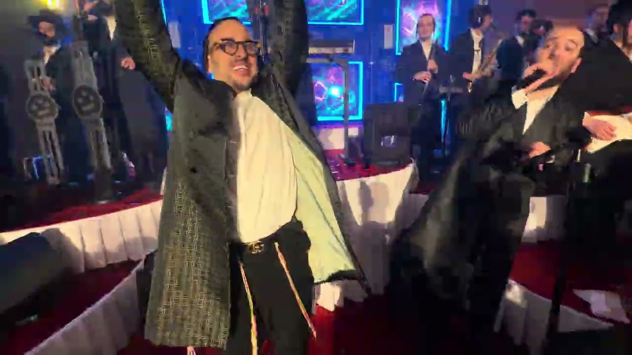 Yossi Blumenfield & Liberman Wedding | Singer Lipa Schmeltzer & Chaim Brown with Shira Choir.