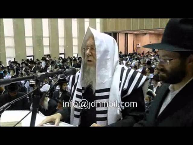Annual Misaskim Atzeres Tefila In Bobov Shul In Boro Park Tishrei 5773