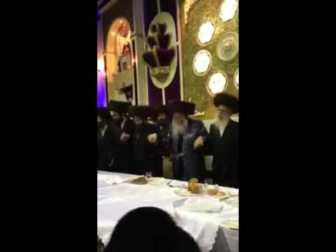 Simchas Beis Hashoeva With Bobover Rebbe - Sukkos 5776