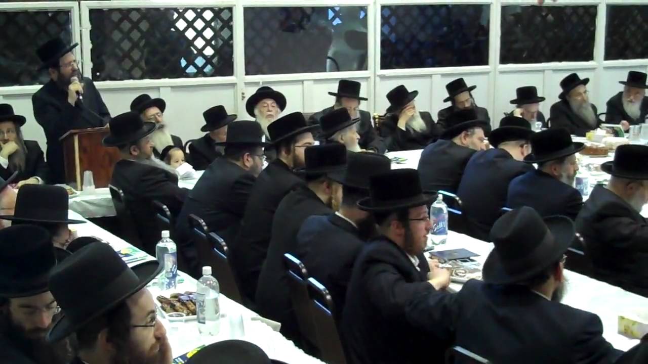 Chumash Seudah at Darchei Chaim 2