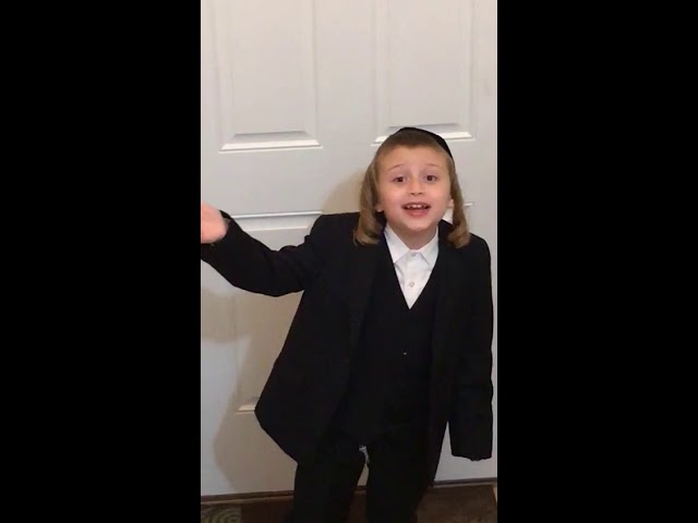 Mini Rebbe Teaching The Importance Of Lulav