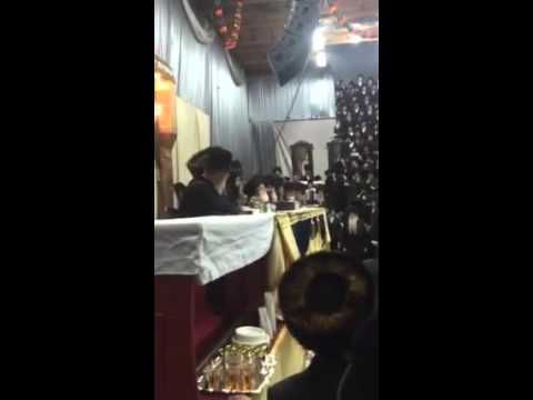 Simchas Beis Hashoeva With Viznitz Rebbe R Mendel - Sukkos 5776