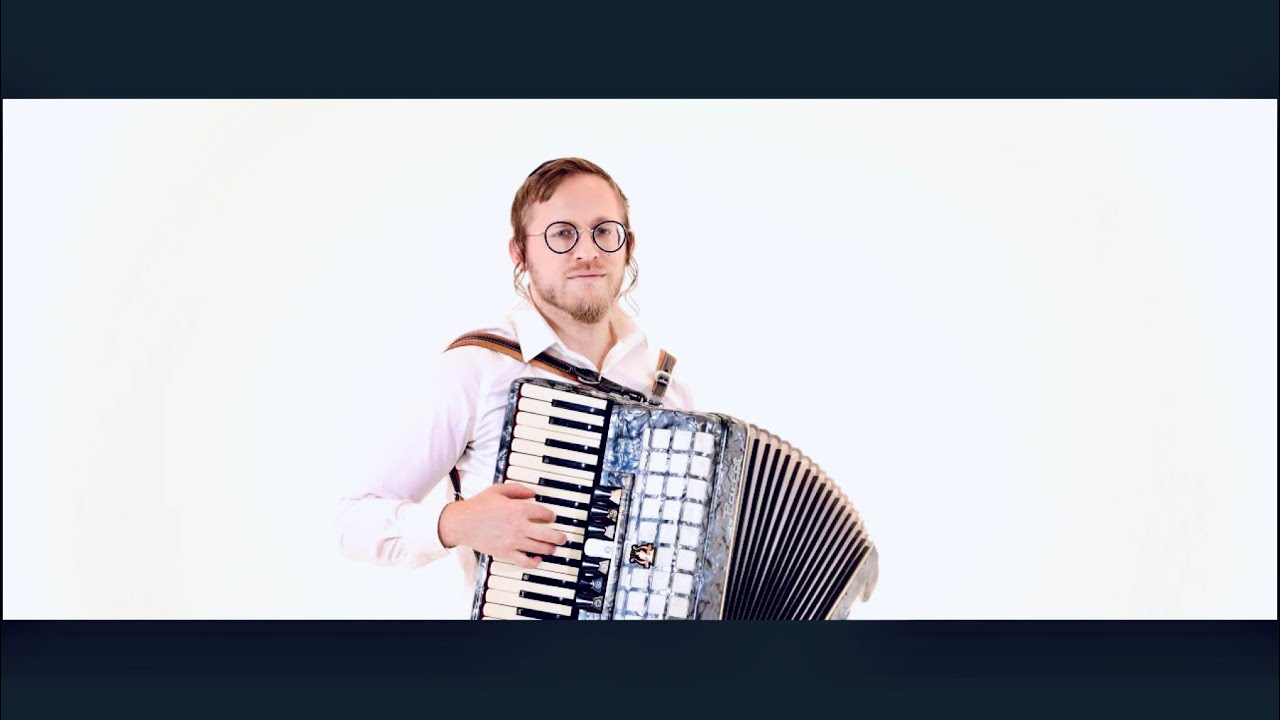 מברך השנים - דייויד טויב - (הקליפ הרשמי) | Mevarech Hashanim - David Taub - (Official music video)