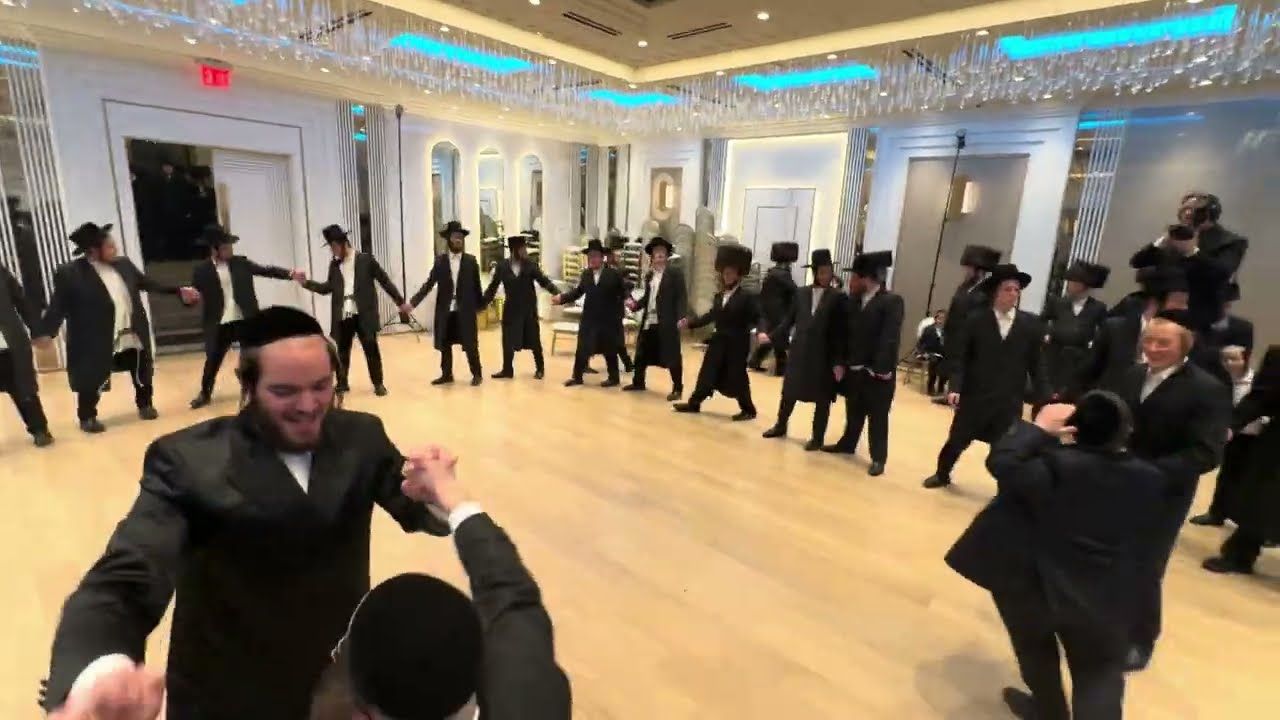 Markowitz & Goldstein Wedding | Singer Shlome Zalman Perl | Lipa  Brach on the keys