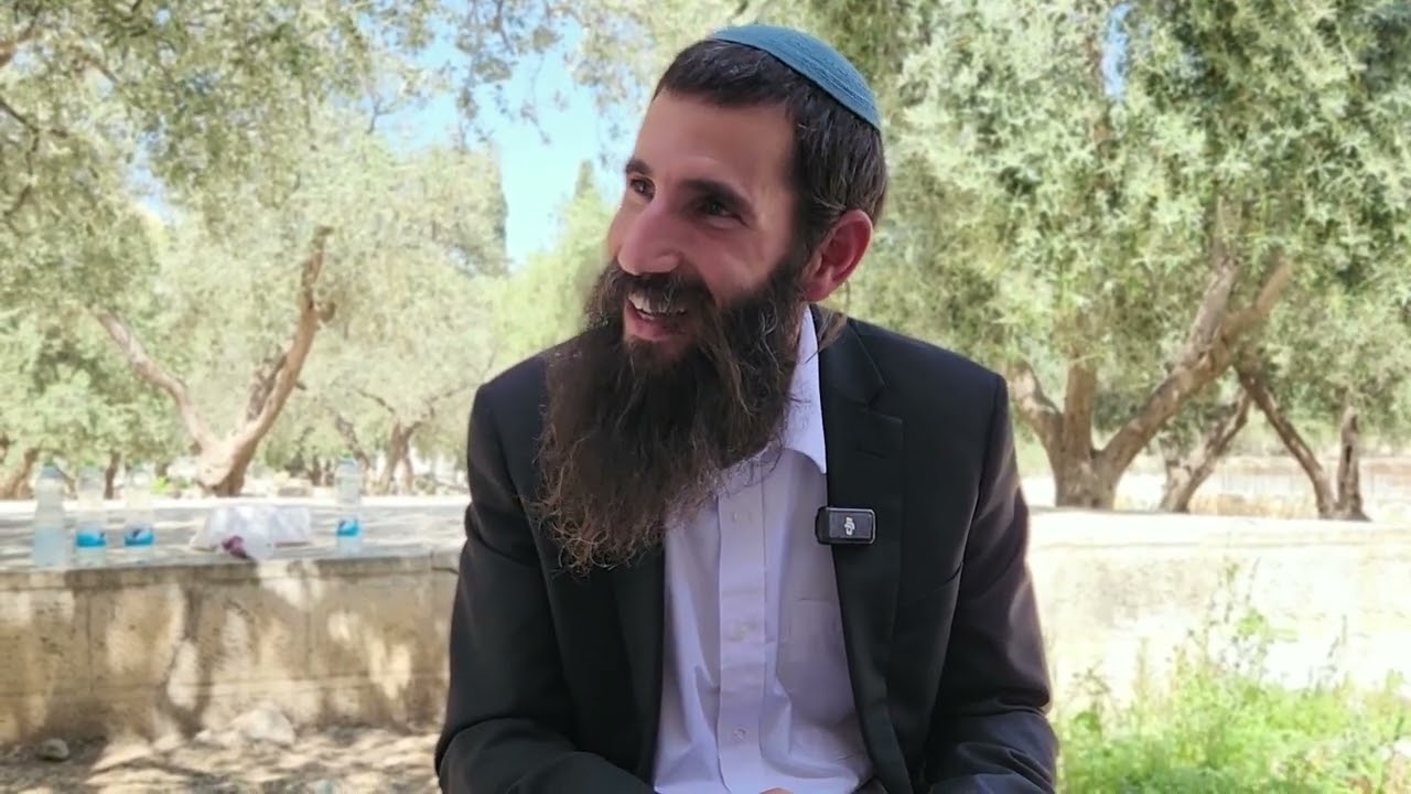 כל מה שיש בעולם העליון יש בעולם התחתון ומתגלה במקדש • מזמור לד בתהילים | הרב אלישע וולפסון