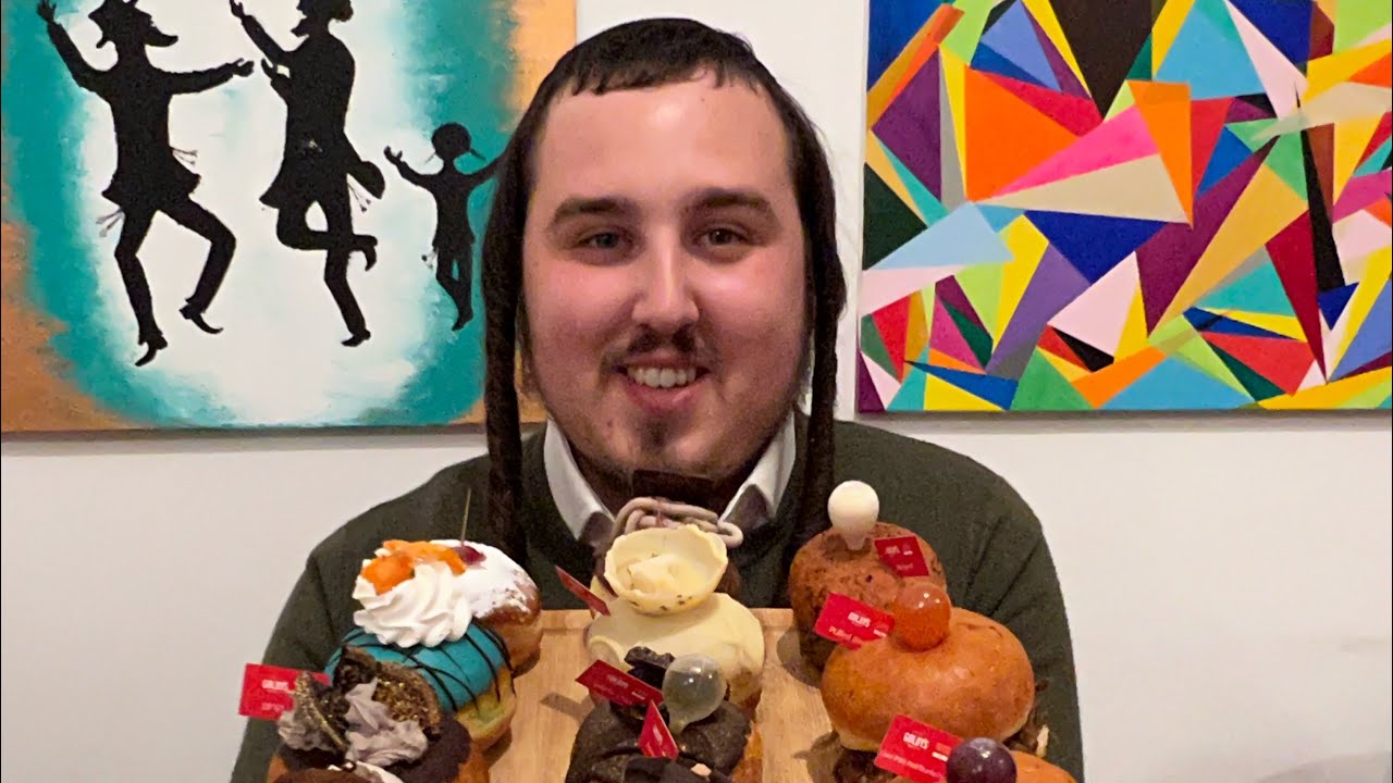 🍩🕎 TASTING CRAZY CHANUKAH DONUTS!!!!!!!!