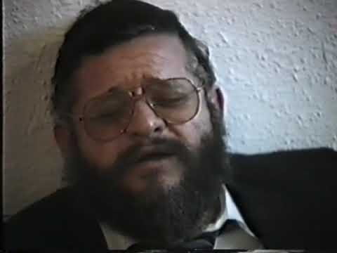 Cantor Benzion Miller sings Havein Yakir Li at Chazonushe Kumzitz (1980s)