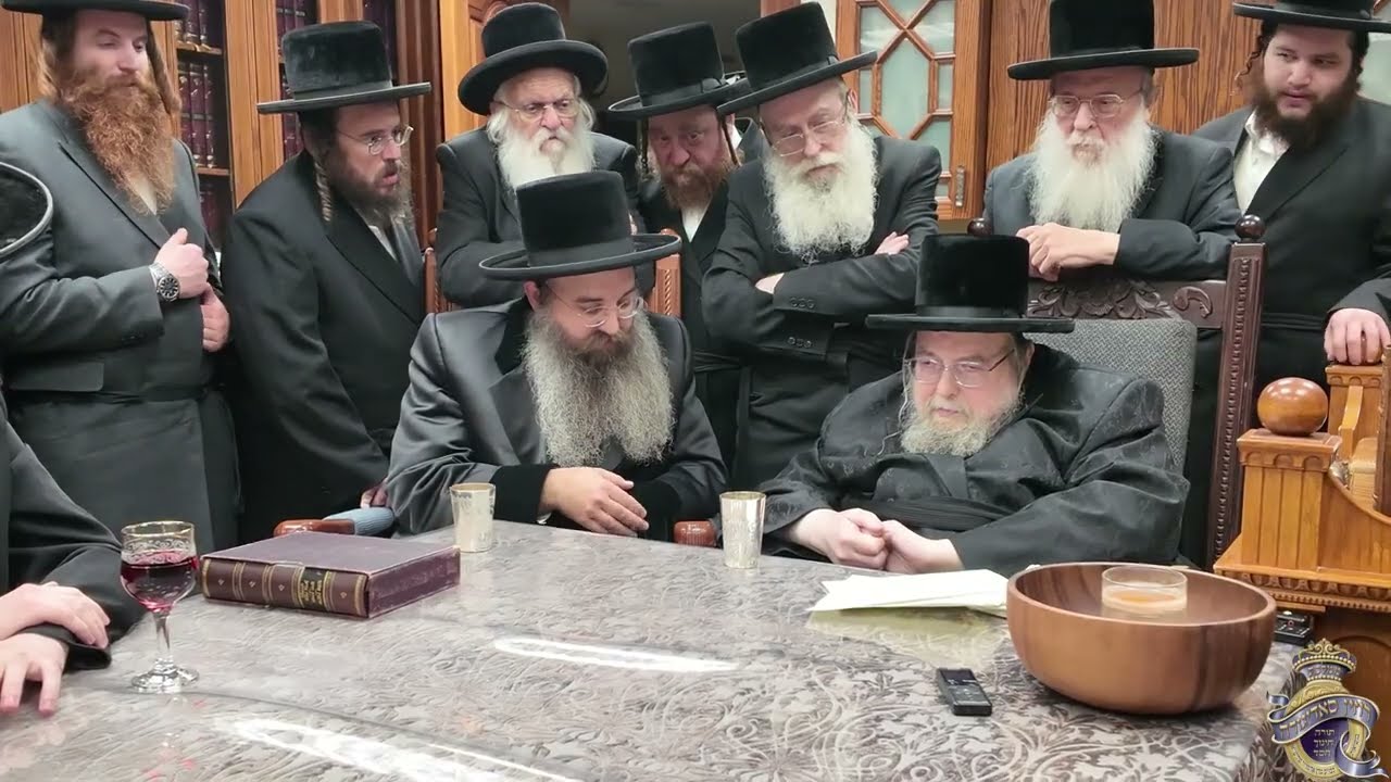 התיעוד המלא | ביקור האדמו"ר מסאדיגורה בבית האדמו"ר מבעלזא | The Sadigura rabbi visits the Belzer ruv