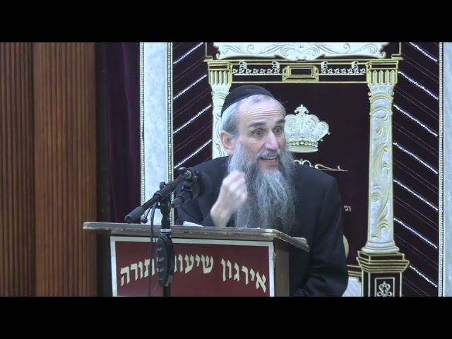 What Should/ Shouldn't Be Done In The Sukkah ? - Rabbi Yakov Zev Smith