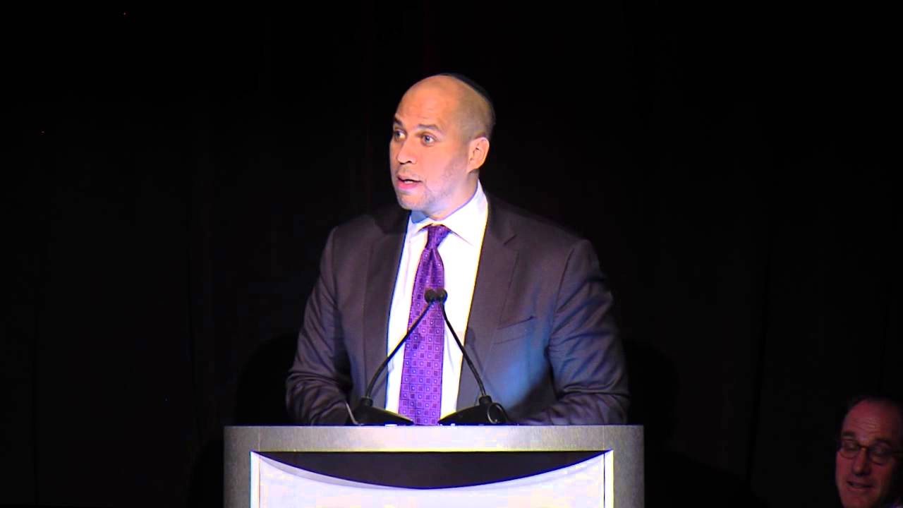 Cory Booker @ Colel Chabad Dinner 2012