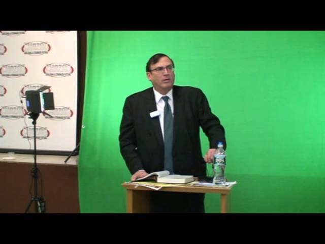 R' Zecharia Wallerstein on "Save the World by Noticing Others" (New Years)