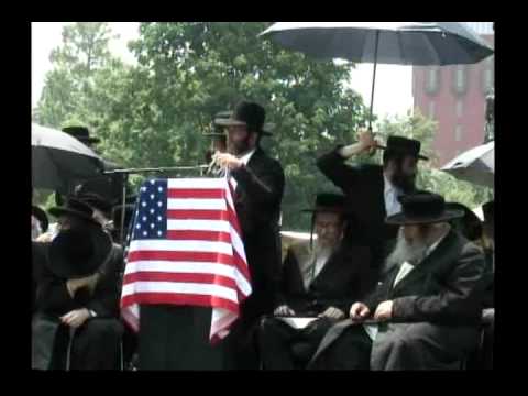 Rabbi Yaakov Shapiro at Anti-Zionist Protest in Washington DC 2