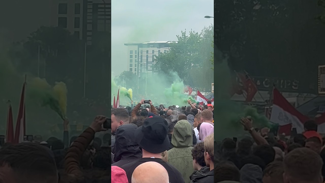 Glazers protest outside old Trafford #shorts #glazersout #oldtrafford #protest #manchesterunited
