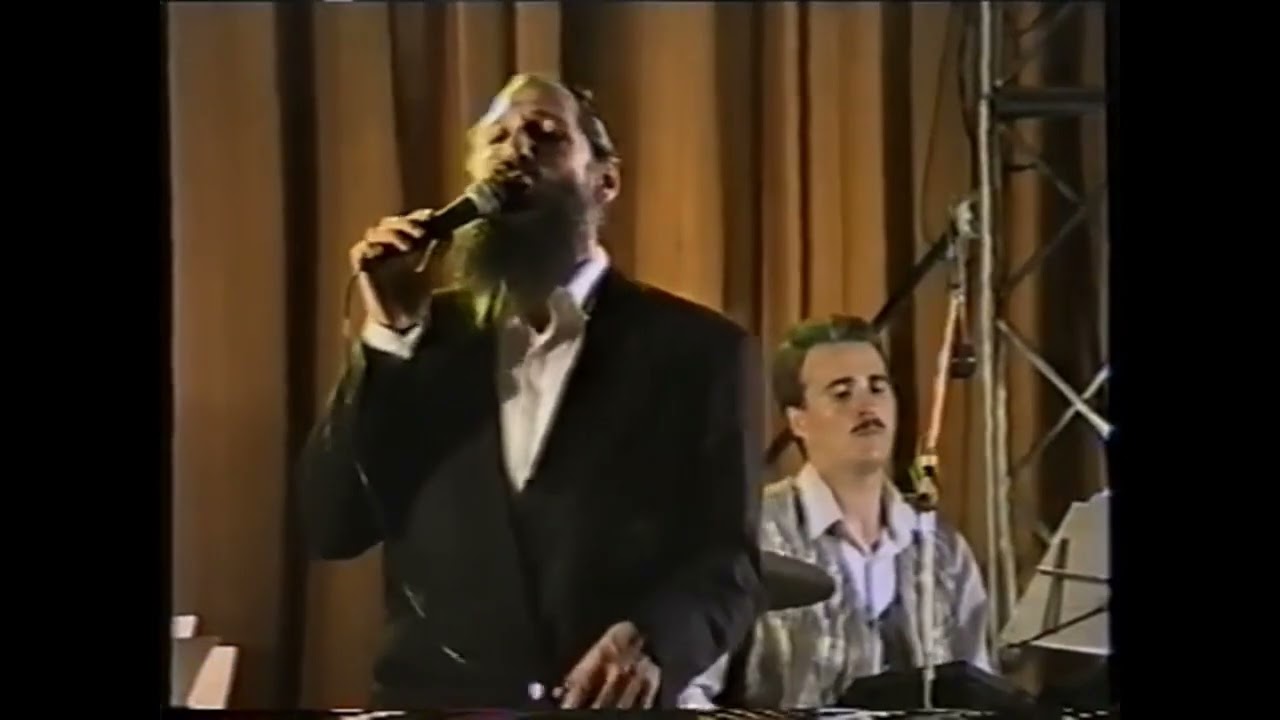 Superstar jewish singer Mordechai Ben David sings for peace in Ukraine
