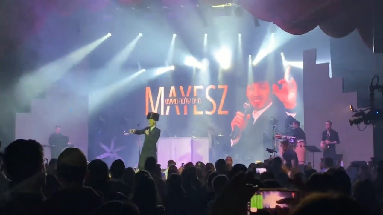 Chaim Shlomo Mayes Singing New Song At A Concert • חיים שלמה מאיעס סינגל חדש