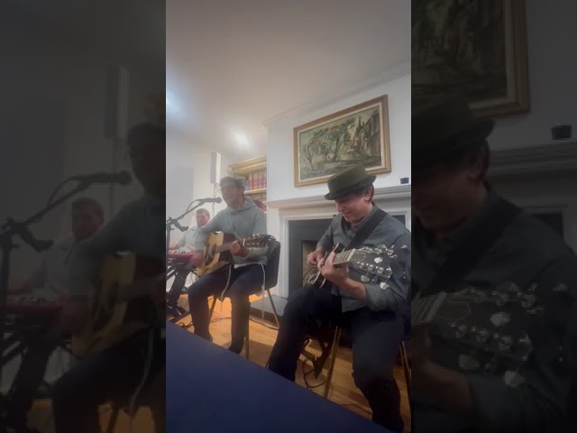 Uvnei | Shlomo Ghoori & C Lanzbom