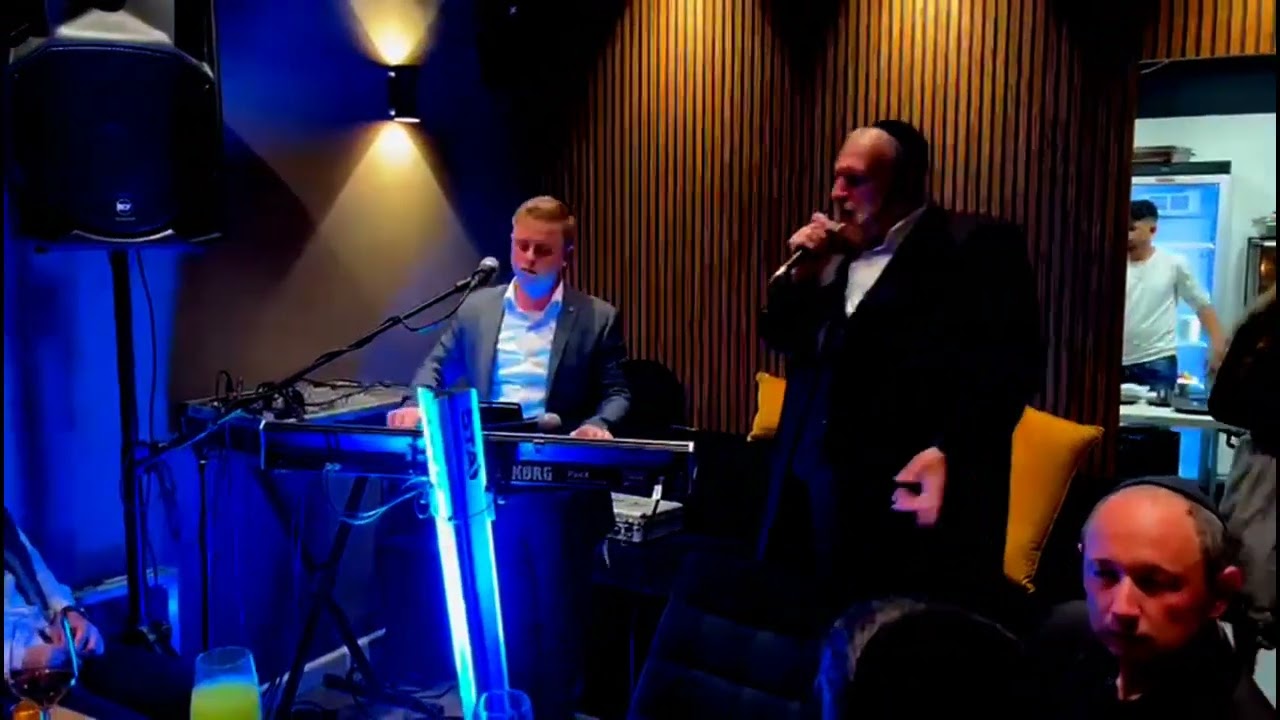 Efrayim Mendelson with some stunning MBD and Mona Classics
