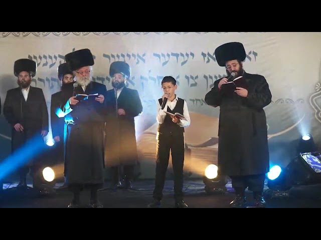 מקהלת נרננה והילד אלי וקסלר בשיחזור היסטורי לשיר אליהו הנביא של החזן דוד ורדיגר בלחנו של יעקב תלמוד