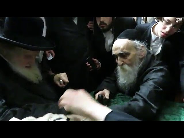 Rabbi meshulam dovid soloveitchik, finds, confiscates hidden recording devices