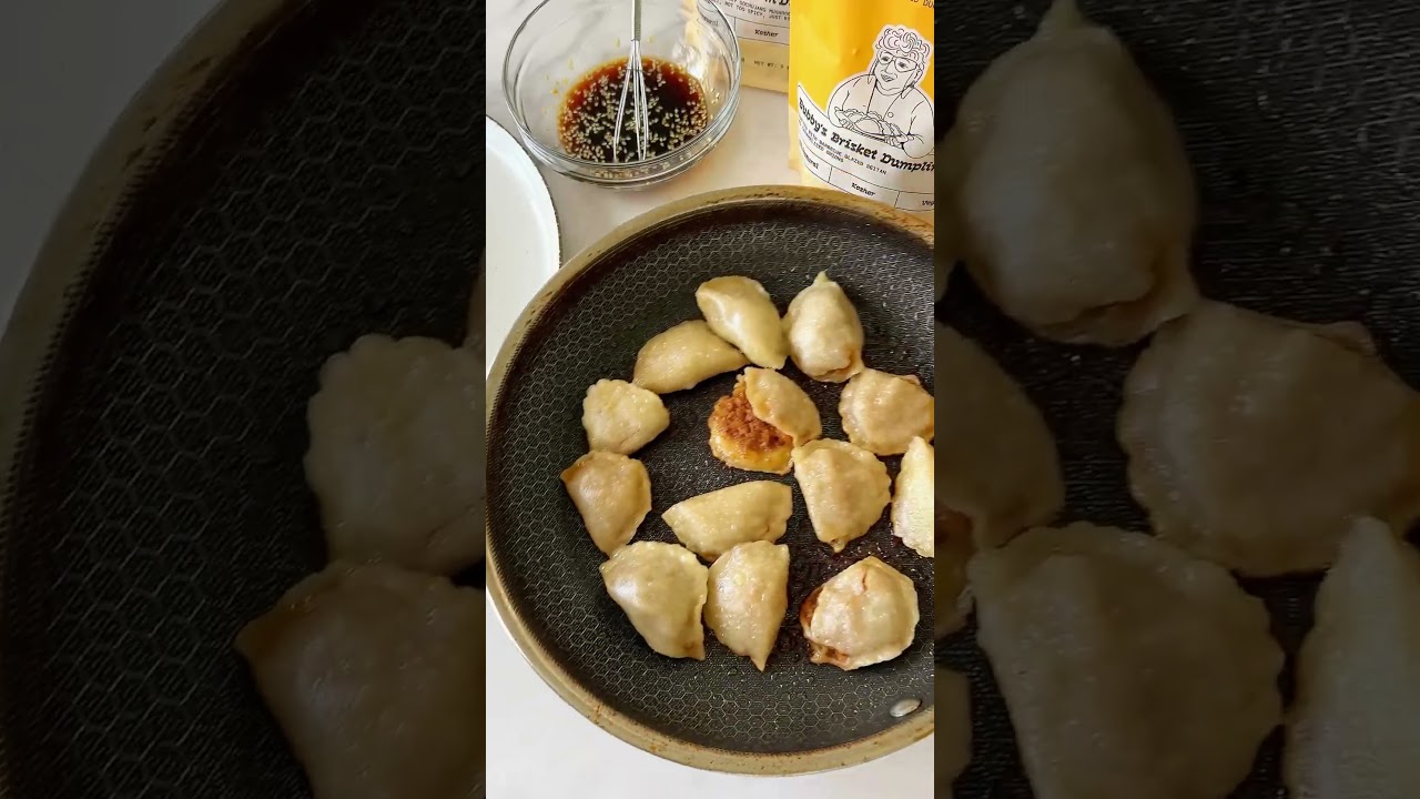 Make @eatchutzpah dumplings with us 🥟!!!