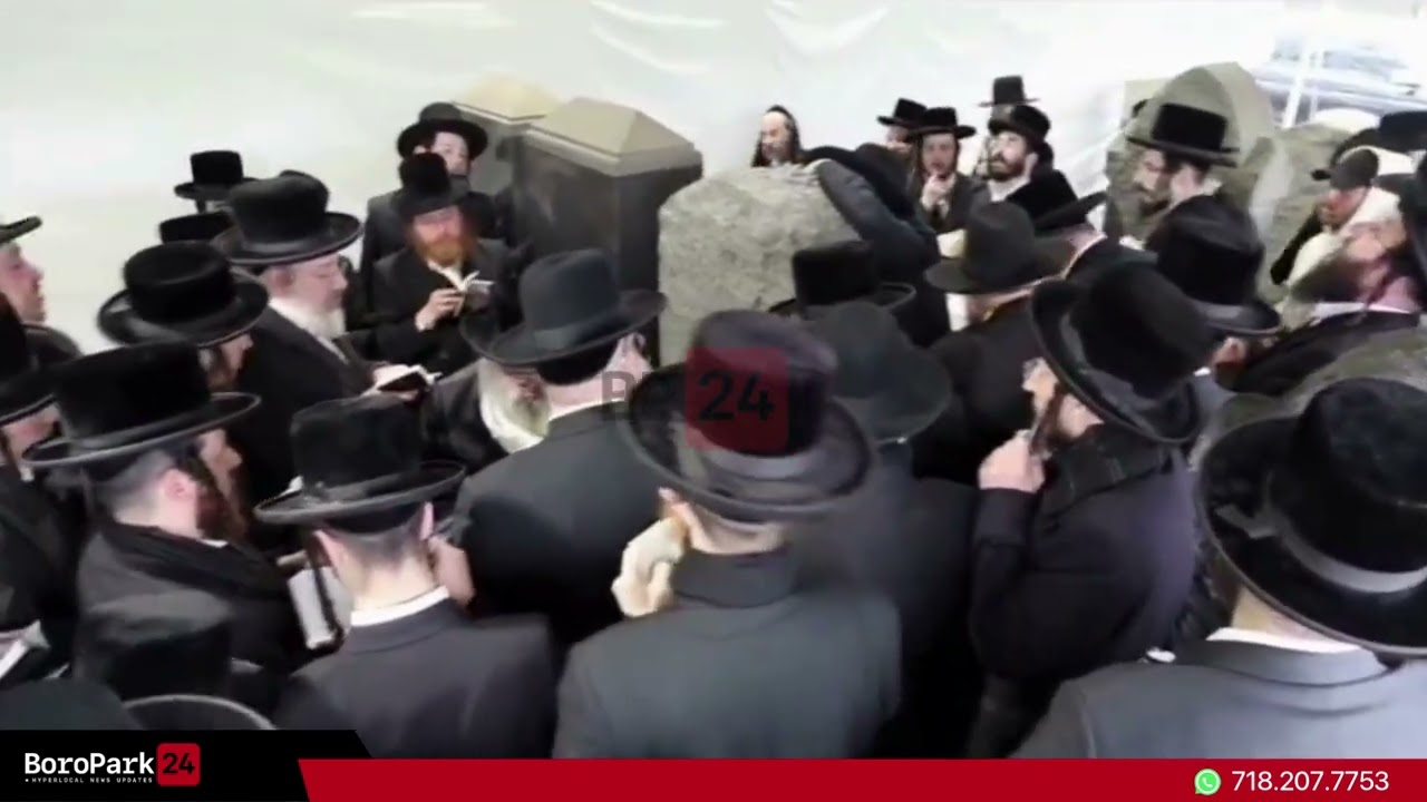 Thousands Daven at the Tzion of R’ Eliezer Chaim of Yampoli On His Yahrtzeit