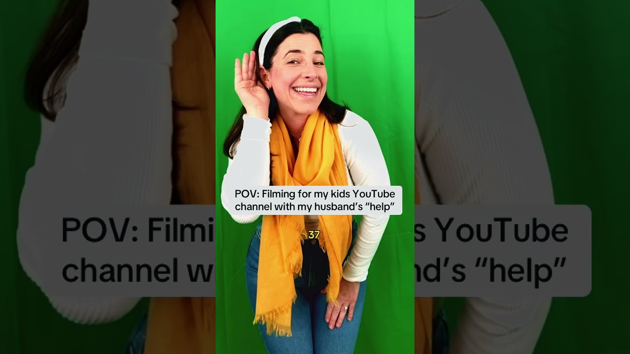 BTS: what gets edited out! #jewishteacher #greenscreen #bloopers