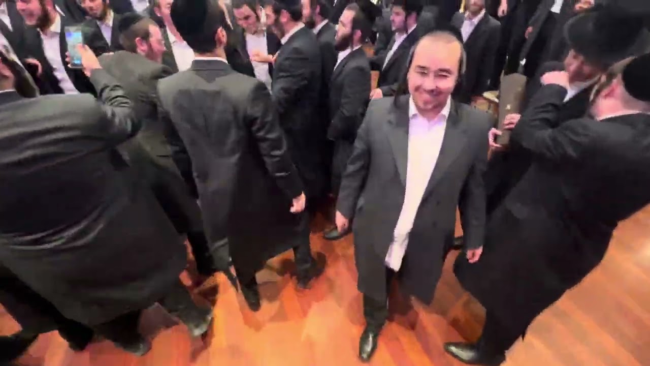 Kalmey Schwartz Yoiny Fischer on fire 🔥 Moishe Zusman hit